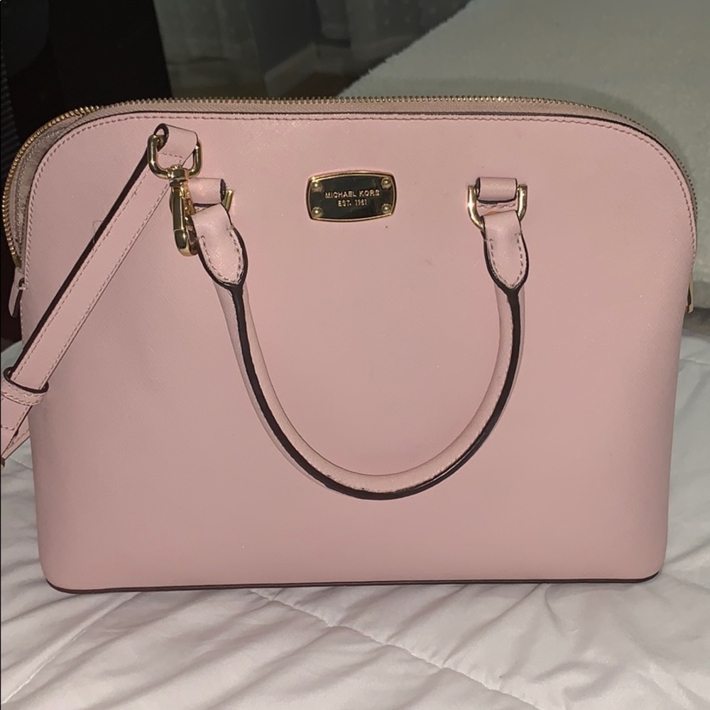 Micheal kors purse